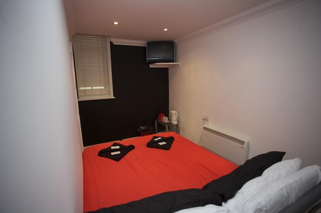 Hotel Mjb The *